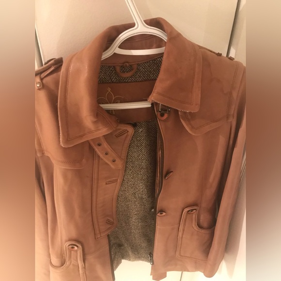 Leather biker Jacket - Mackage Brand- $1090+ tax selling for 275 - Picture 9 of 9